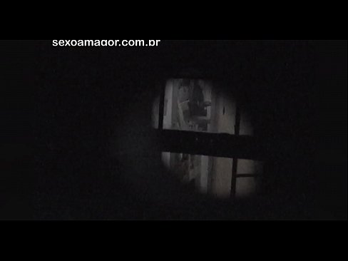 ❤️ Ξανθιά κοπέλα βιντεοσκοπήθηκε κρυφά από ηδονοβλεψία της γειτονιάς κρυμμένο πίσω από κούφια τούβλα ️❌ Σεξ βίντεο ❌️